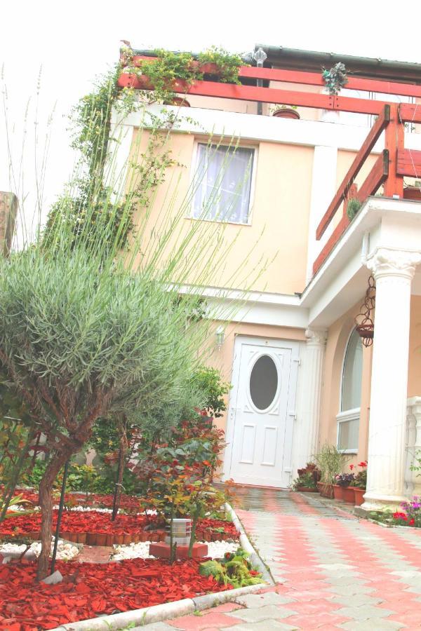 Yox Apartment 4 Oradea Exteriér fotografie